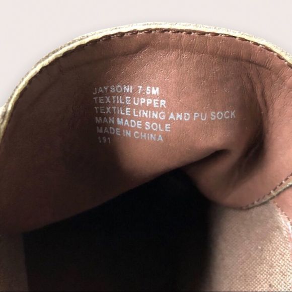 ⚜️ Steve Madden Jaysoni Chunky Heel Ankle Booties ⚜️ - Picture 9 of 10